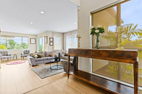 Photo of property in 2 Treetops Way, Bayview, Auckland, 0629