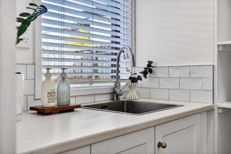 Photo of property in 2/36 Koromiko Street, New Lynn, Auckland, 0600