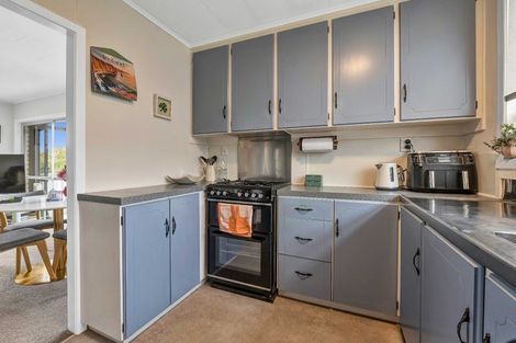 Photo of property in 15b Mayfair Place, Westown, New Plymouth, 4310