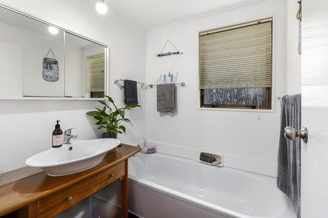 Photo of property in 4 Malda Grove, Khandallah, Wellington, 6035