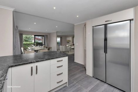 Photo of property in 5 Aarts Place, One Tree Point, 0118