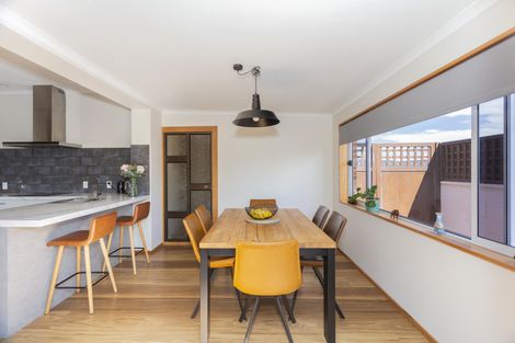 Photo of property in 17 Holmes Street, Holmes Hill, Oamaru, 9401