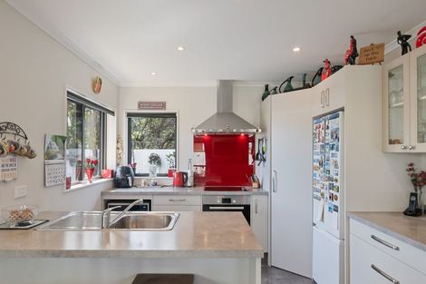 Photo of property in 8 Phoenix Court, Otaki, 5512