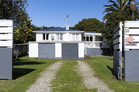 Photo of property in 16 Adamson Road, Taipa, 0420