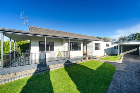 Photo of property in 6 Willowstream Grove, Cloverlea, Palmerston North, 4412