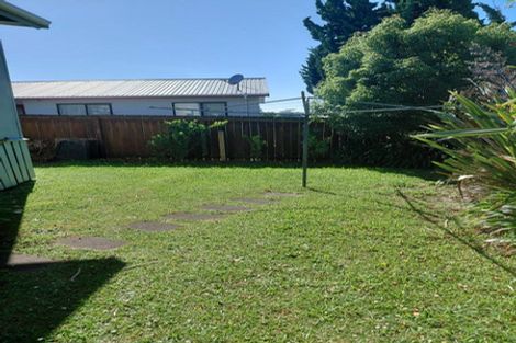 Photo of property in 1/12 Hinekohu Street, New Lynn, Auckland, 0600