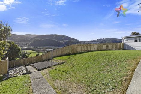 Photo of property in 58 Holborn Drive, Stokes Valley, Lower Hutt, 5019