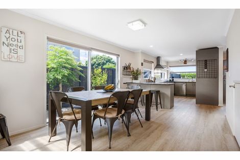 Photo of property in 128 Maire Road, Orewa, 0931