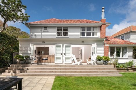 Photo of property in 110 Karori Road, Karori, Wellington, 6012