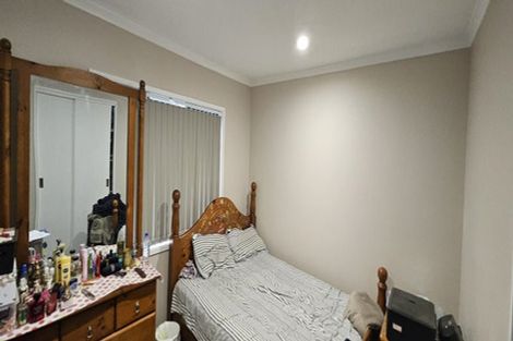 Photo of property in 92c Cargill Street, Papakura, 2110