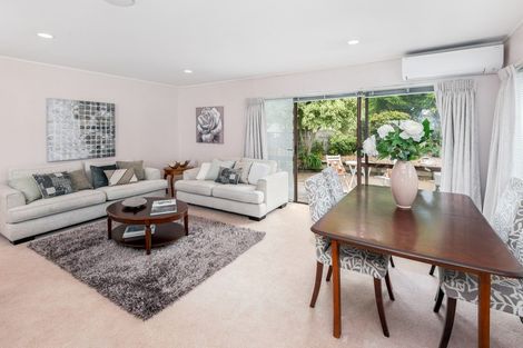 Photo of property in 2/24 Parkhill Road, Mellons Bay, Auckland, 2014