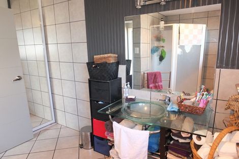 Photo of property in 35 Roore Street, Foxton Beach, Foxton, 4815