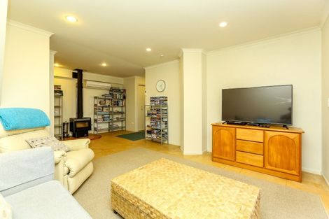 Photo of property in 23 Motukari Place, Onaero, Waitara, 4383