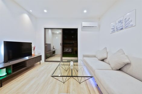 Photo of property in 4 Treeline Lane, Flat Bush, Auckland, 2019