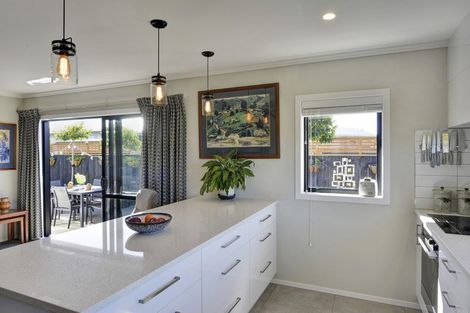 Photo of property in 5 Madison Street, Carterton, 5713