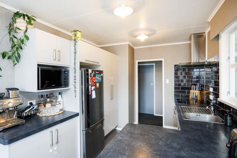 Photo of property in 30 Anakiwa Street, Kelvin Grove, Palmerston North, 4414