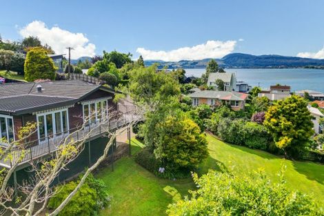 Photo of property in 6 Pah Road, Kawaha Point, Rotorua, 3010