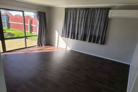 Photo of property in 220 Balmoral Drive, Tokoroa, 3420