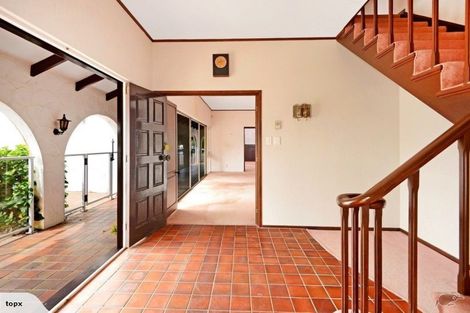 Photo of property in 19 Marywil Crescent, Hillcrest, Auckland, 0627