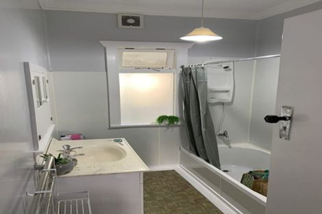 Photo of property in 180 College Street, Awapuni, Palmerston North, 4412