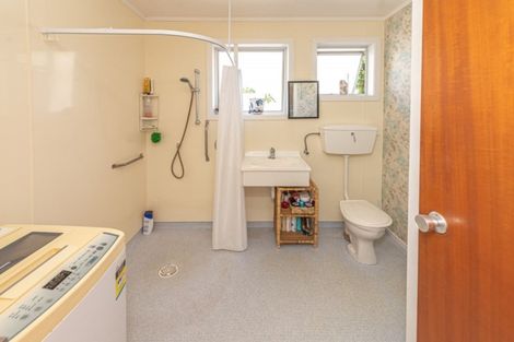 Photo of property in 2/234 Heads Road, Gonville, Whanganui, 4501