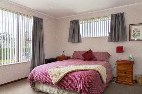Photo of property in 16 Stuart Street, Holmes Hill, Oamaru, 9401