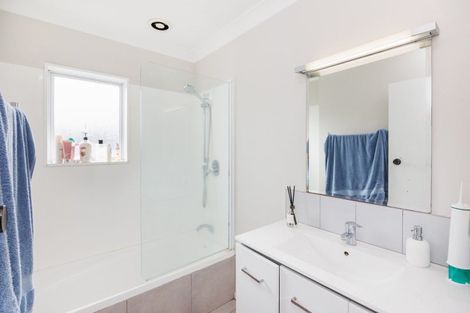 Photo of property in 86 Benmore Avenue, Cloverlea, Palmerston North, 4412