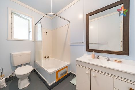 Photo of property in 5 Faulke Avenue, Wainuiomata, Lower Hutt, 5014