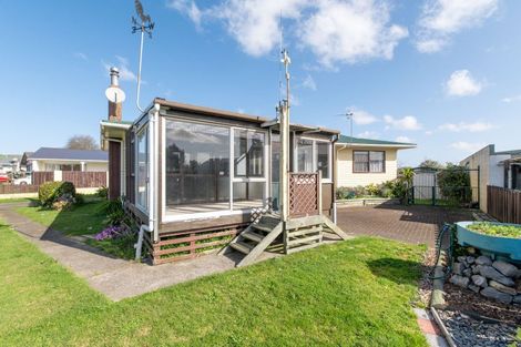 Photo of property in 32 Browning Crescent, Owhata, Rotorua, 3010
