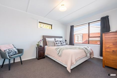 Photo of property in 212 Waddington Drive, Naenae, Lower Hutt, 5011