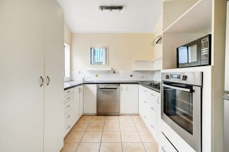 Photo of property in 2/28 Pahi Place, West Harbour, Auckland, 0618