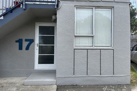 Photo of property in 17/125 Queens Drive, Lyall Bay, Wellington, 6022