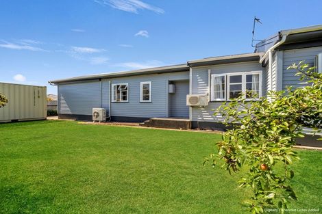 Photo of property in 556b Queen Street East, Levin, 5510