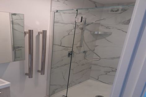 Photo of property in 3/7 Flanshaw Road, Te Atatu South, Auckland, 0610