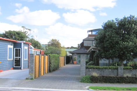 Photo of property in 31a The Esplanade, Eastern Beach, Auckland, 2012