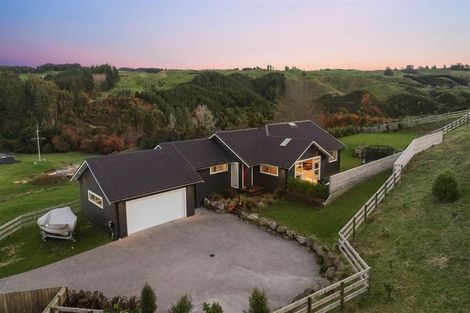 Photo of property in 43 Great West Road, Matipo Heights, Rotorua, 3015