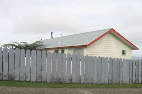 Photo of property in 23 Oakleigh Street, Maungaraki, Lower Hutt, 5010