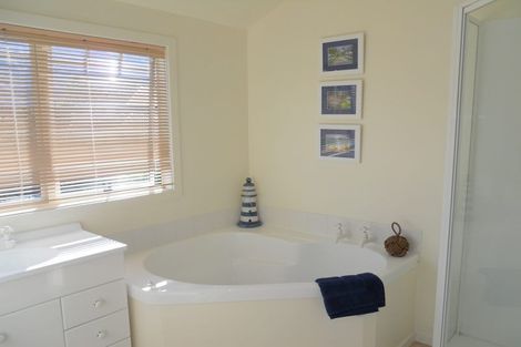 Photo of property in 3/23-31 Tenby Street, Wanaka, 9305