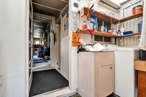 Photo of property in 82 Railway Street, Eltham, 4322