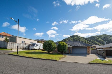 Photo of property in 2 Whitby Close, Waikawa, Picton, 7220