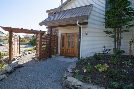 Photo of property in 1 Burnett Place, Lake Tekapo, 7999