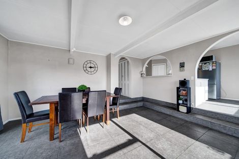 Photo of property in 64 Reid Avenue, Hawera, 4610