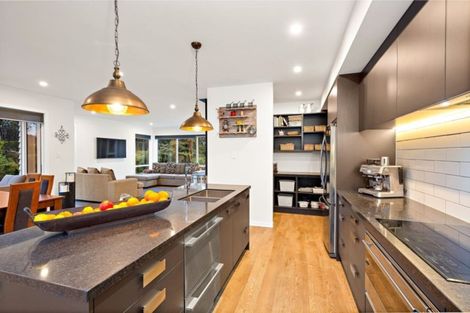 Photo of property in 2 Nikau Way, Riverhead, 0820