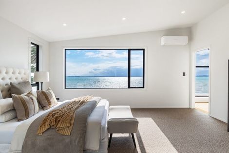 Photo of property in 18a The Esplanade, Eastern Beach, Auckland, 2012