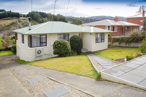 Photo of property in 75 Hocken Street, Kenmure, Dunedin, 9011