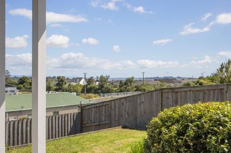 Photo of property in 19 Te Kaka Place, Omokoroa, 3114
