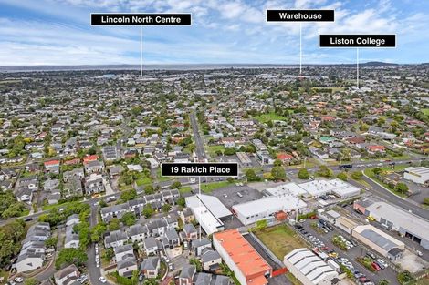 Photo of property in 19 Rakich Place, Henderson, Auckland, 0612