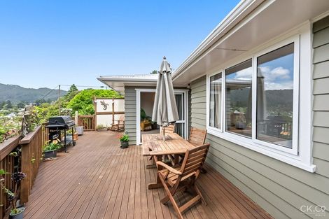 Photo of property in 67 Bird Grove, Stokes Valley, Lower Hutt, 5019