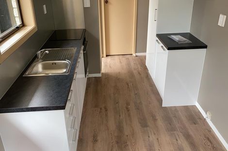 Photo of property in 4 Crescent Court, Melville, Hamilton, 3206