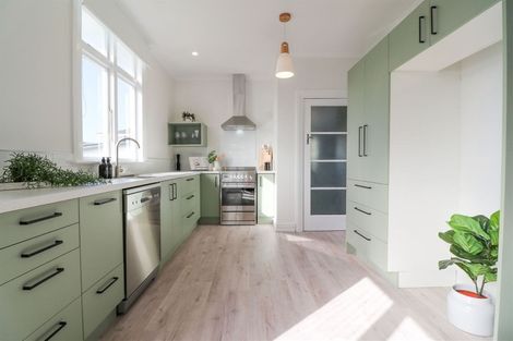 Photo of property in 29 Wharfe Street, South Hill, Oamaru, 9400